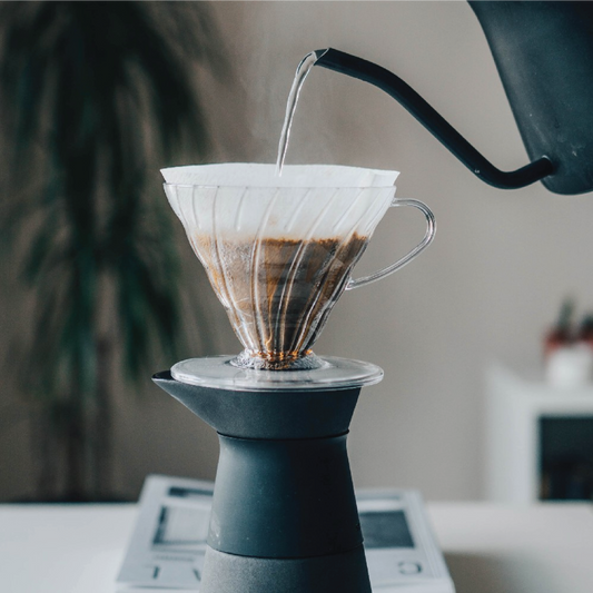 HARIO V60 Plastic Dripper Coffee Maker 02 (1 - 4 Cups)